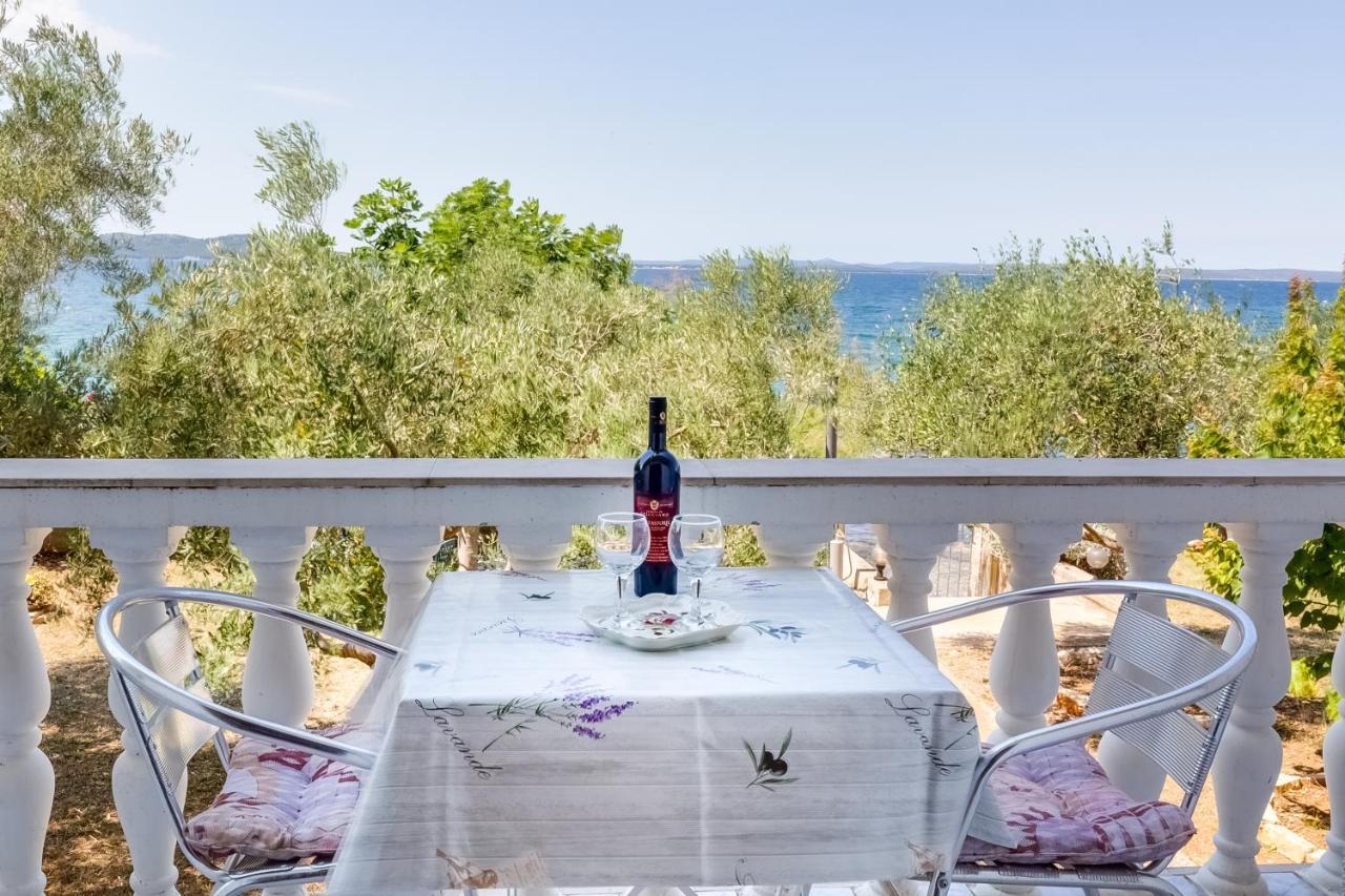 Family Friendly Seaside Apartments Kozino, Zadar - 5756 Petrcane Esterno foto